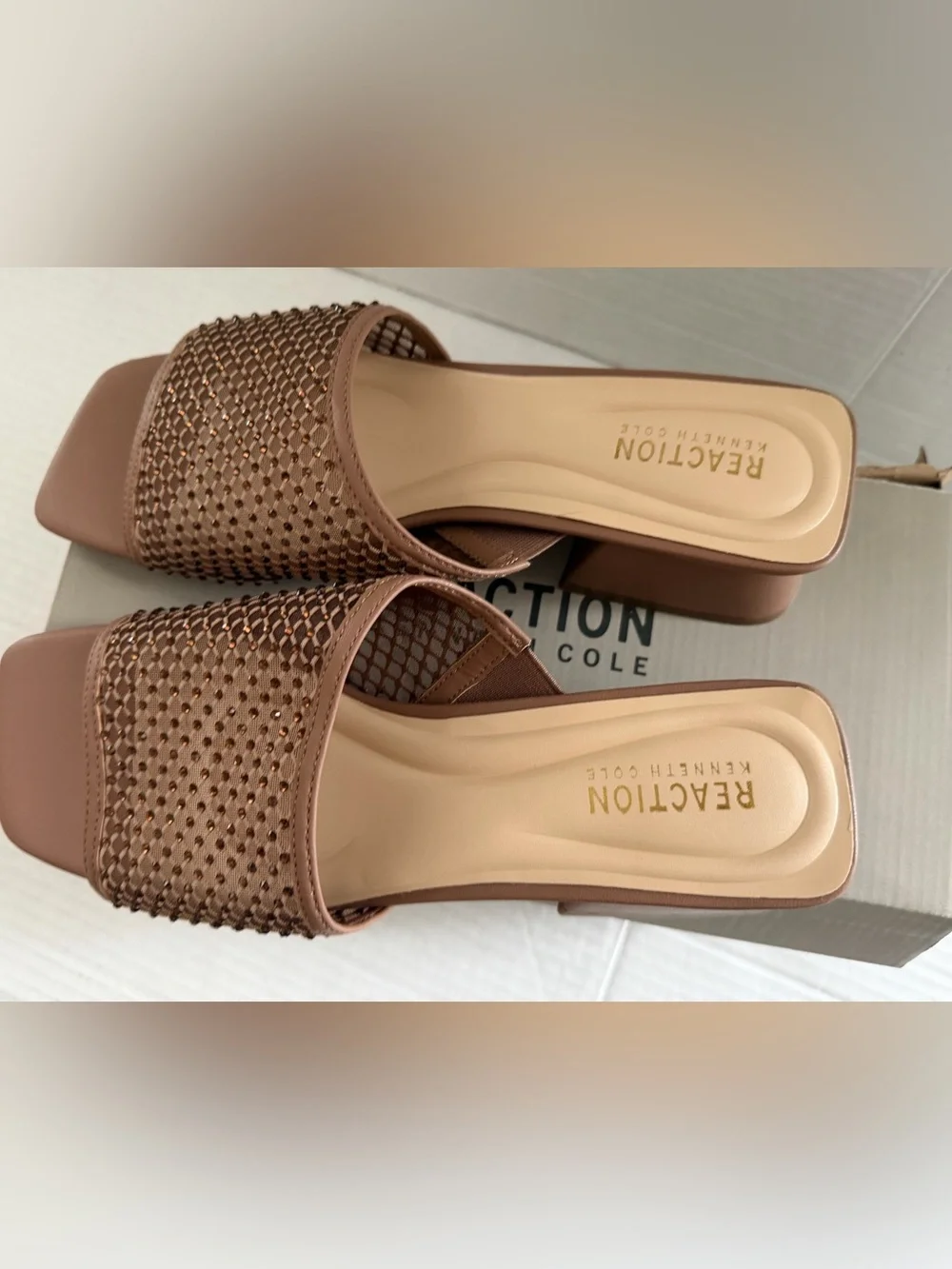 Kenneth Cole Reaction Buenita Rhinestone Mesh Block Heel Sandal Shoes Size 9